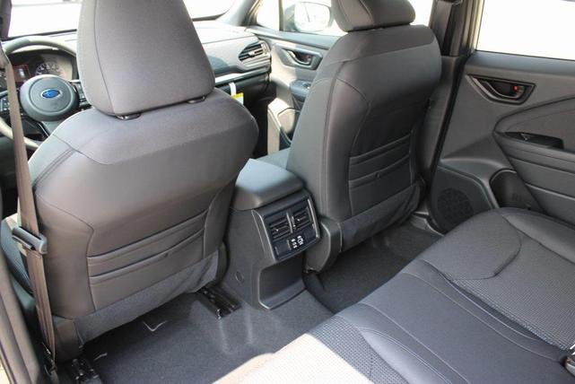 Photo of 2025 River Rock Pearl Subaru Forester
