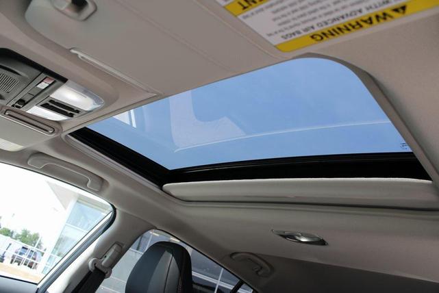 Photo of 2025 Crystal White Pearl Subaru Crosstrek