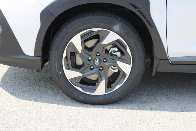 Photo of 2025 Crystal White Pearl Subaru Crosstrek