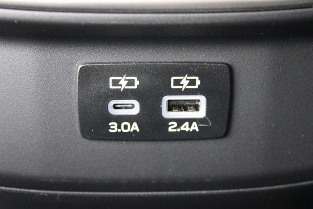 Photo of 2025 Ice Silver Metallic Subaru Outback