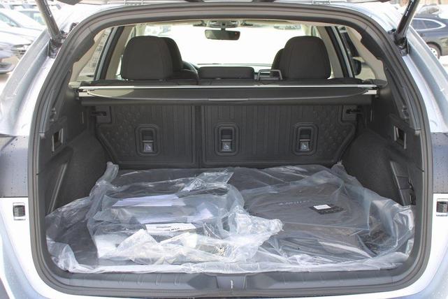 Photo of 2025 Ice Silver Metallic Subaru Outback