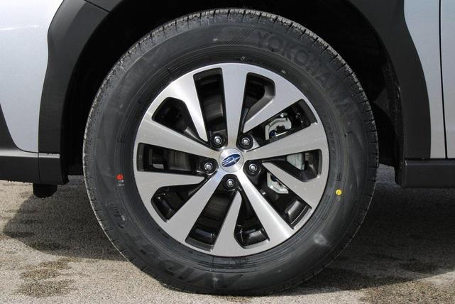 Photo of 2025 Ice Silver Metallic Subaru Outback