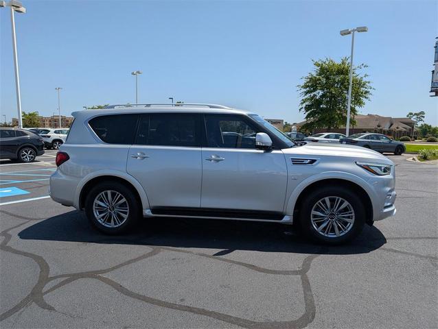 Photo of 2019 Liquid Platinum INFINITI QX80