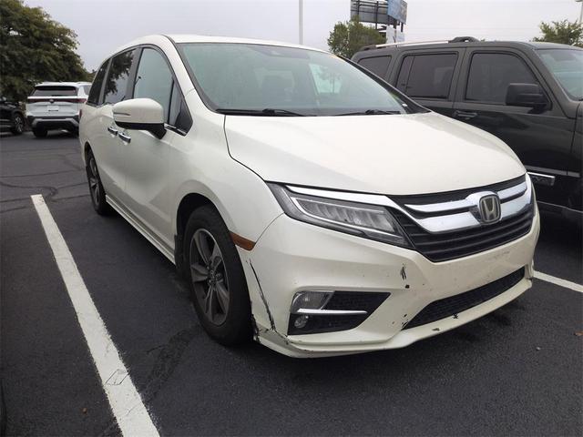 Photo of 2018 White Honda Odyssey