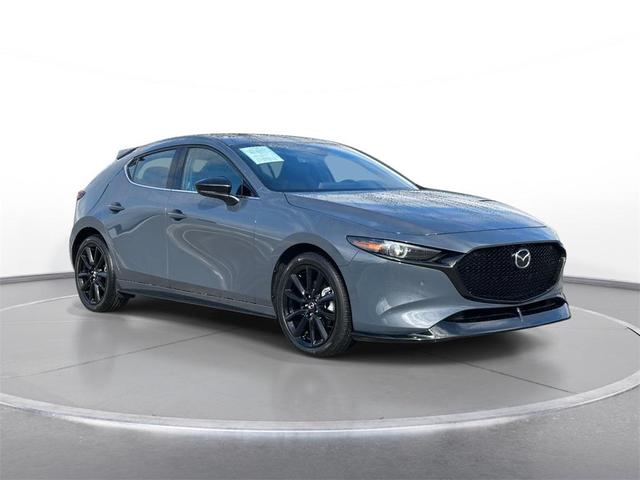 Photo of 2025 Gray Metallic Mazda Mazda3