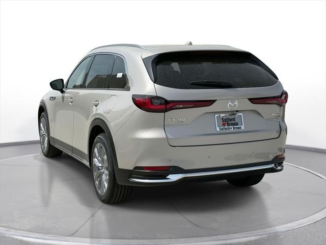 Photo of 2025 Platinum Mazda CX-90