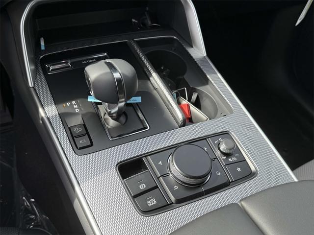Photo of 2025 Platinum Mazda CX-90