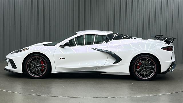 Photo of 2023 White Pearl Metallic Tricoat Chevrolet Corvette