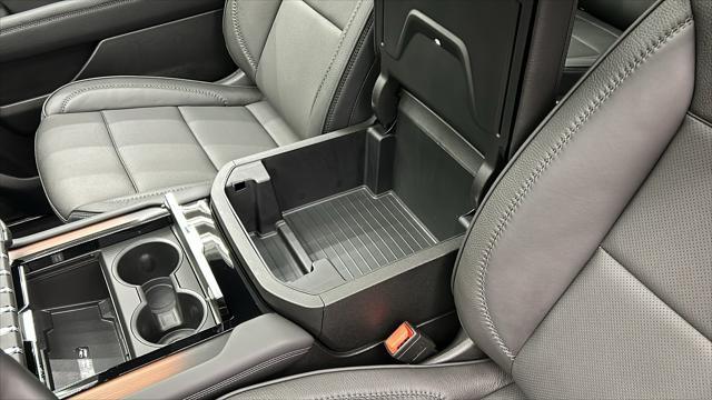 Photo of 2025 Onyx Black GMC Yukon XL