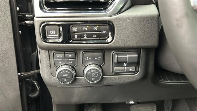 Photo of 2025 Onyx Black GMC Yukon XL