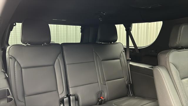 Photo of 2025 Onyx Black GMC Yukon XL