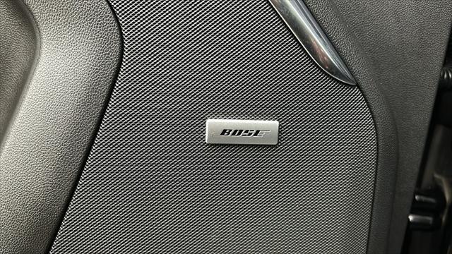 Photo of 2025 Onyx Black GMC Yukon XL