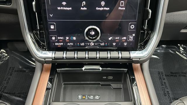 Photo of 2025 Onyx Black GMC Yukon XL