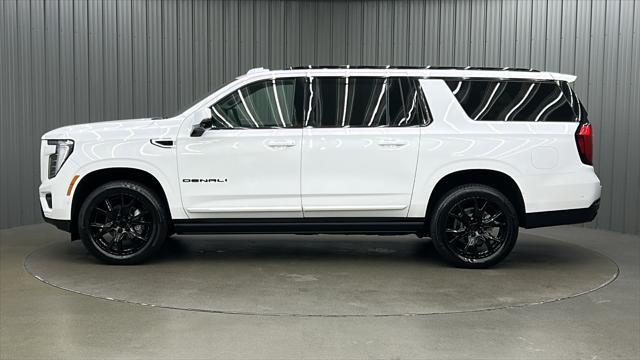 Photo of 2025 Summit White GMC Yukon XL