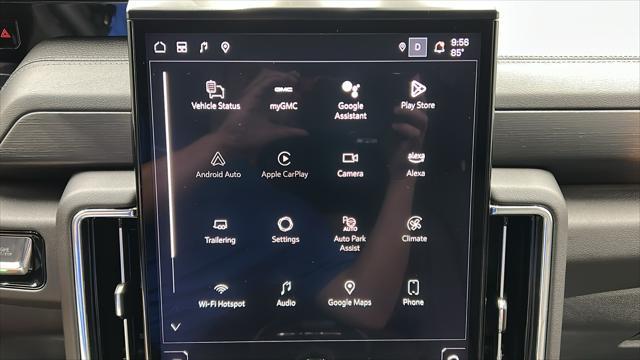 Photo of 2025 Summit White GMC Yukon XL