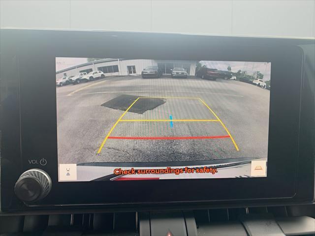 Photo of 2023 Pearl Toyota RAV4 Hybrid