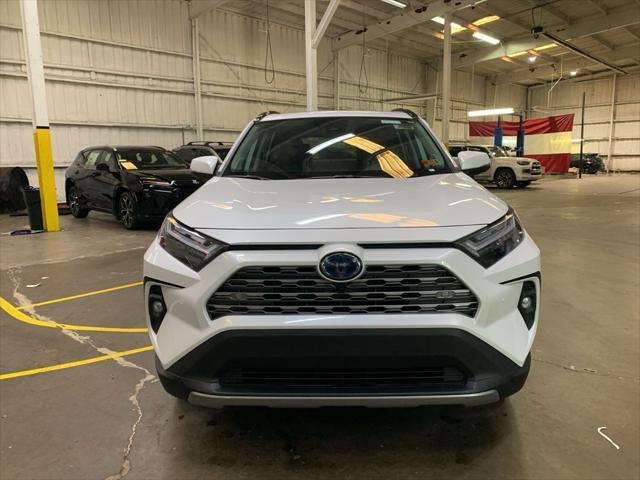 Photo of 2024 Pearl Toyota RAV4 Hybrid
