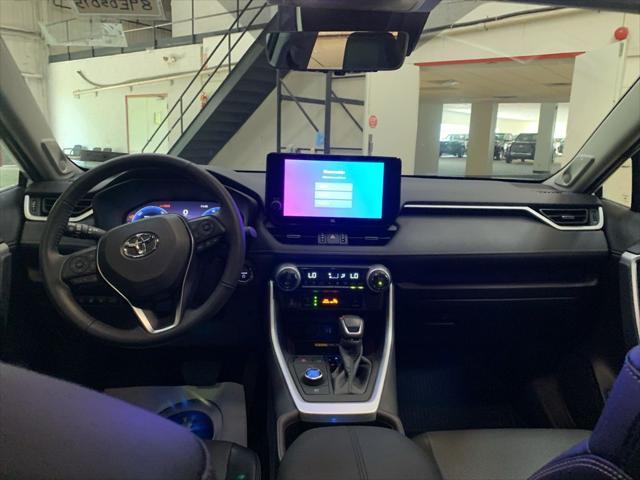 Photo of 2024 Pearl Toyota RAV4 Hybrid