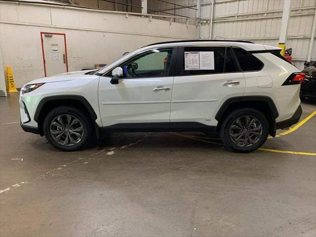 Photo of 2024 Pearl Toyota RAV4 Hybrid