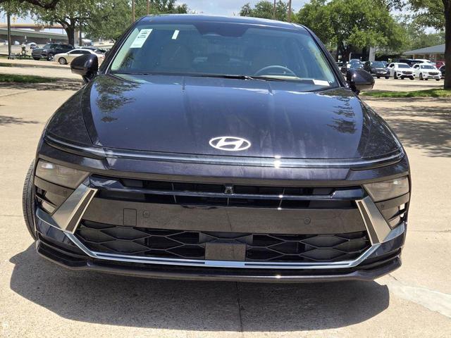 Photo of 2025 Carbon Blue Hyundai SONATA Hybrid