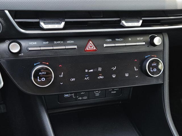 Photo of 2024 Aero Silver Hyundai SONATA