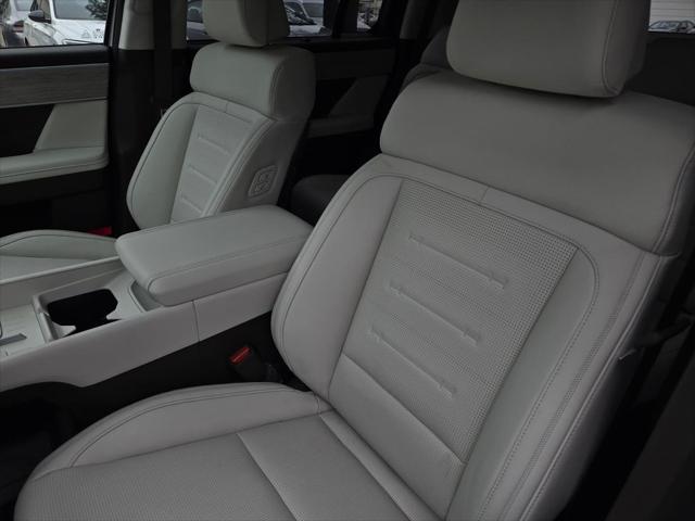 Photo of 2025 Serenity White Hyundai SANTA FE HEV