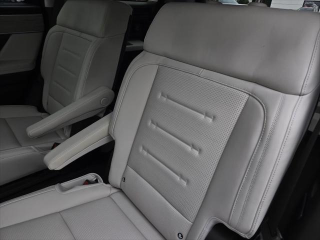 Photo of 2025 Serenity White Hyundai SANTA FE HEV