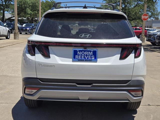 Photo of 2025 White Pearl Hyundai TUCSON