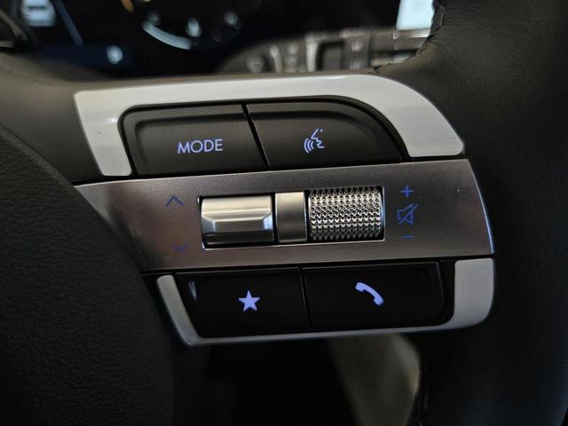 Photo of 2025 White Pearl Hyundai TUCSON