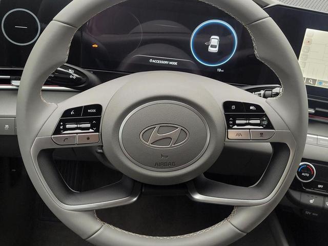 Photo of 2025 Serenity White Hyundai ELANTRA