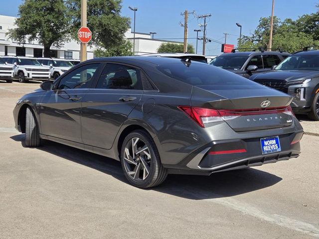 Photo of 2025 Atlantis Blue Hyundai TUCSON