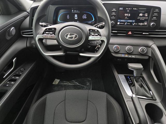 Photo of 2025 Serenity White Hyundai ELANTRA