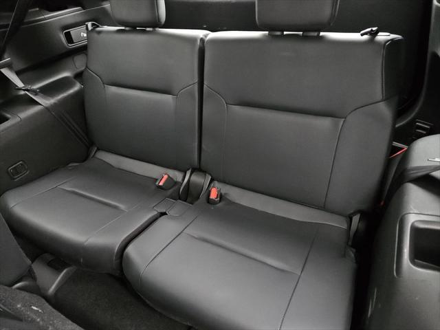 Photo of 2023 White Diamond Mitsubishi Outlander