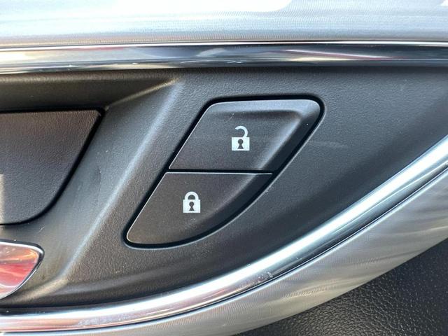 Photo of 2025 Brilliant Red Buick Envision