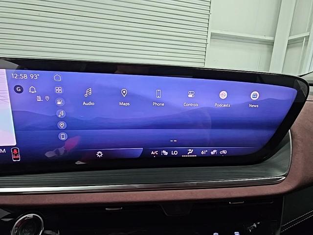 Photo of 2025 Smokey Amethyst Metallic Buick Envision