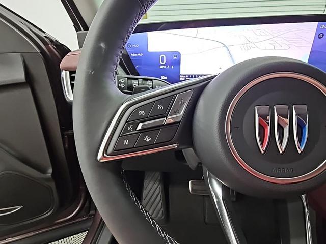 Photo of 2025 Smokey Amethyst Metallic Buick Envision