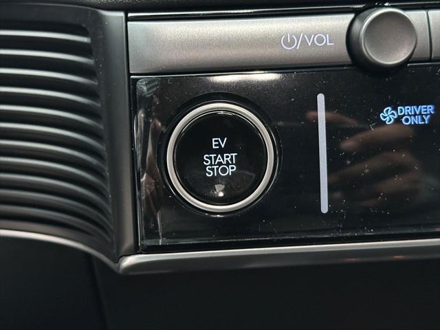 Photo of 2025 White Hyundai IONIQ 5