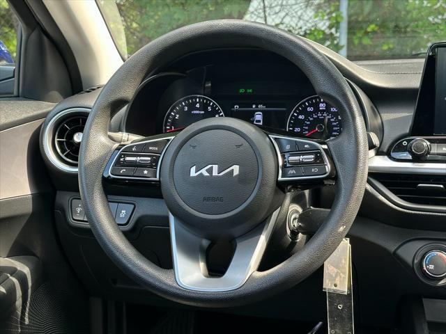 Photo of 2023 Deep Sea Blue Kia Forte