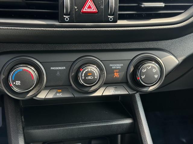 Photo of 2023 Deep Sea Blue Kia Forte