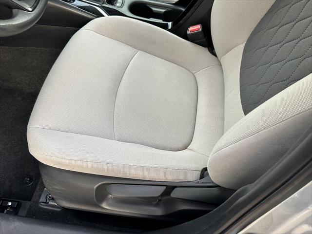 Photo of 2020 Classic Silver Toyota Corolla