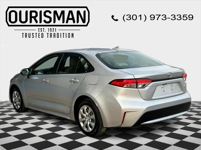 Photo of 2020 Classic Silver Toyota Corolla
