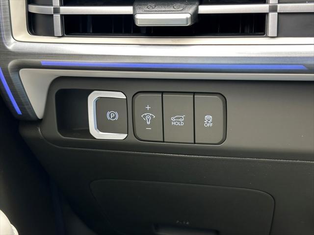 Photo of 2025 Serenity White Hyundai SANTA FE HEV