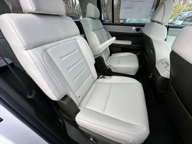 Photo of 2025 Serenity White Hyundai SANTA FE HEV