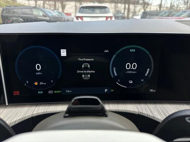 Photo of 2025 Serenity White Hyundai SANTA FE HEV