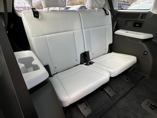 Photo of 2025 Serenity White Hyundai SANTA FE HEV