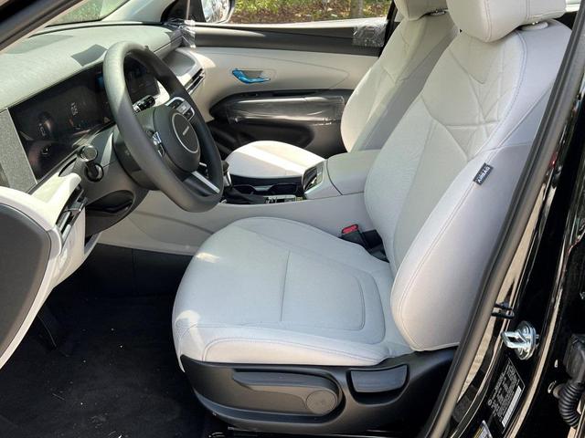Photo of 2025 Phantom Black Hyundai TUCSON