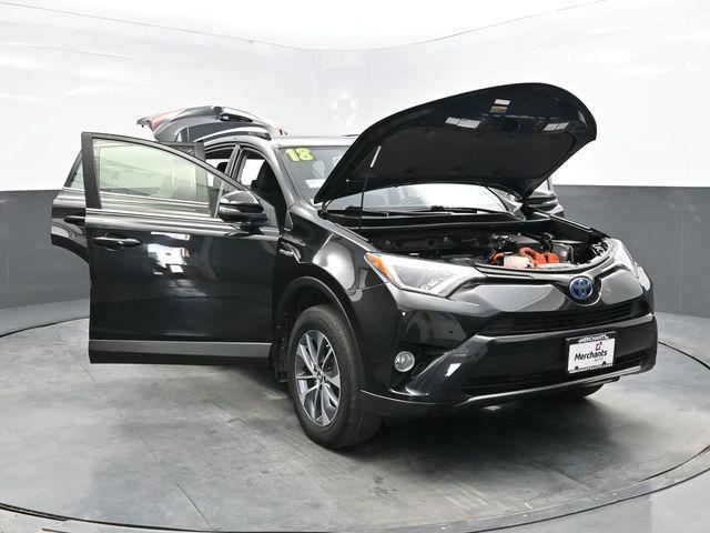 Photo of 2018 Black Sand Pearl Toyota RAV4 Hybrid