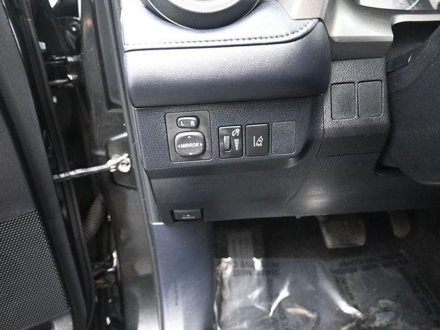 Photo of 2018 Black Sand Pearl Toyota RAV4 Hybrid
