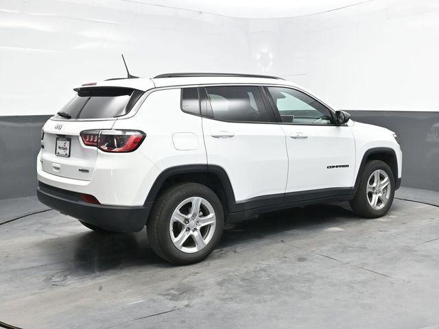 Photo of 2023 Bright White Clearcoat Jeep Compass