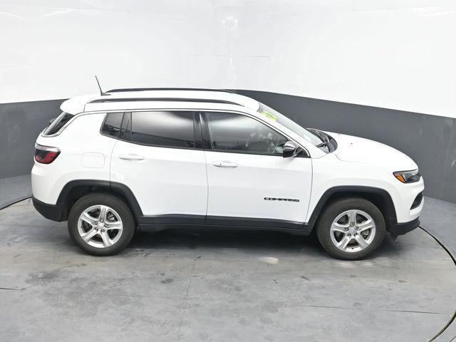 Photo of 2023 Bright White Clearcoat Jeep Compass